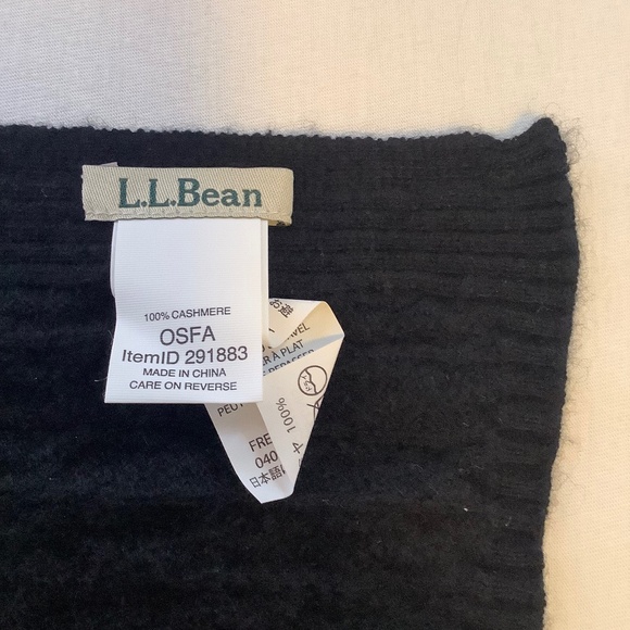 L.L. Bean Black Cashmere Scarf - Picture 2 of 5